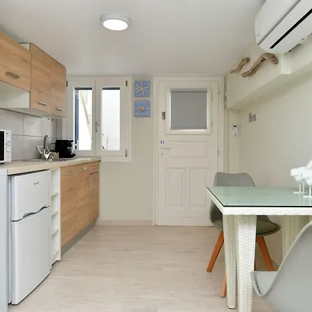Anema1 Studio In The Heart Of Apartman Náusza